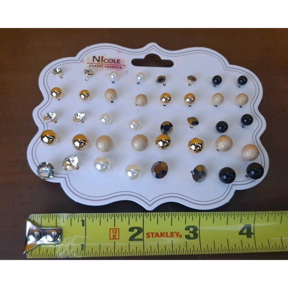 Nicole‎ Purest Essence 20 Pairs Graduated Size Stud Fashion Earrings Gold Black